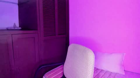 kaiahlive online show from February 2026 11:02:02 PM