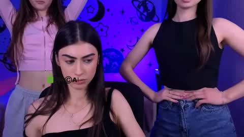 Kaisy online show from April 2026 12:29:02 PM