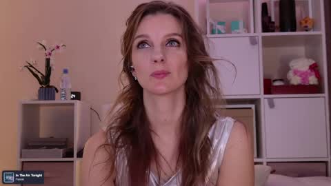 Julia online show from April 2026 09:24:01 PM