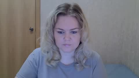 Snapshot of karennelsonx chatting on June 2026 09:04:01 AM karennelsonx online show from June 2026 09:04:01 AM