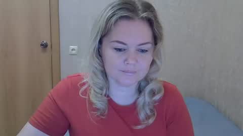 Snapshot of karennelsonx chatting on June 2026 01:32:02 PM karennelsonx online show from June 2026 01:32:02 PM