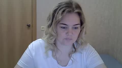 Snapshot of karennelsonx chatting on June 2026 01:03:02 PM karennelsonx online show from June 2026 01:03:02 PM