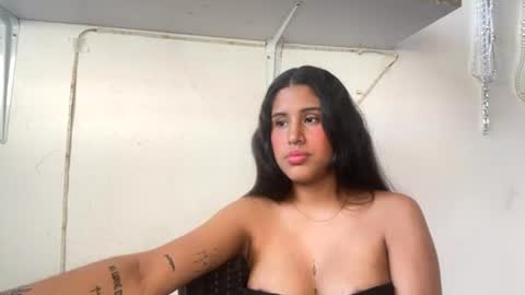 Snapshot of kariina_candy chatting on July 2026 12:21:02 PM kariina candy and fox online show from July 2026 12:21:02 PM