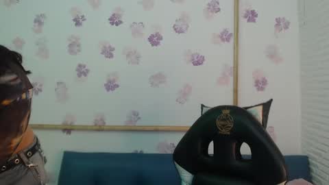 Karol online show from April 2026 02:10:02 PM