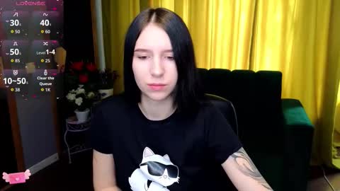 Karolina online show from March 2026 06:42:02 AM