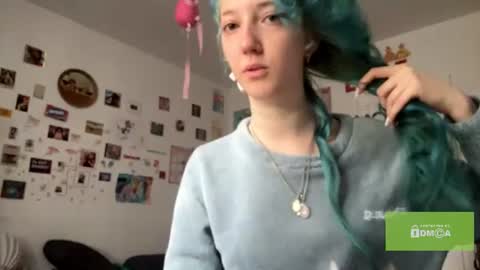 Karoline here online show from July 2026 08:45:02 AM