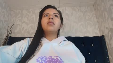 Snapshot of karolineburnx chatting on June 2026 05:31:02 AM Isa online show from June 2026 05:31:02 AM