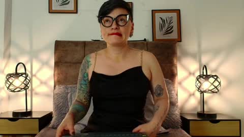 kat paradisse online show from April 2026 02:42:01 AM