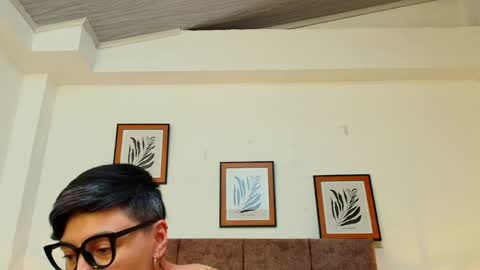 kat paradisse online show from April 2026 02:48:02 PM