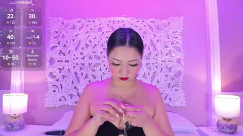 Kiara  online show from March 2026 11:37:02 AM