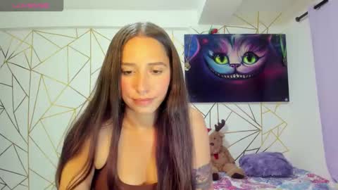 Snapshot of katalina_2101 chatting on December 2025 01:23:01 AM Katalina online show from December 2025 01:23:01 AM