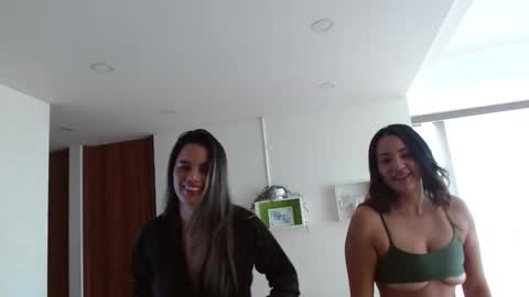 Katalina online show from November 2025 04:28:02 PM