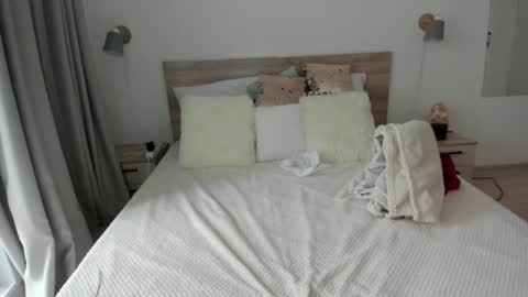 Snapshot of kate_redgar chatting on April 2026 01:53:02 PM kate_redgar online show from April 2026 01:53:02 PM