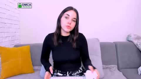 KATE online show from September 2025 04:58:02 AM