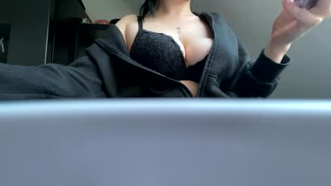 KateSunshine69 online show from March 2026 04:47:02 PM