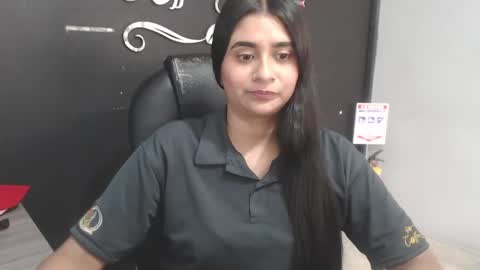 Snapshot of kathe0v chatting on April 2026 09:52:01 PM Call me Lau online show from April 2026 09:52:01 PM