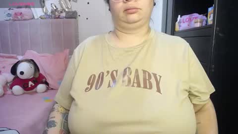 Snapshot of kathybigboobsbbw_ chatting on March 2026 04:29:02 AM kathybigboobsbbw_ online show from March 2026 04:29:02 AM