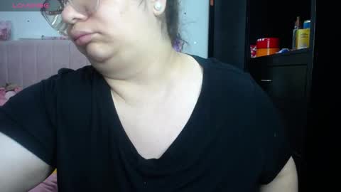 Snapshot of kathybigboobsbbw_ chatting on April 2026 03:59:01 AM kathybigboobsbbw_ online show from April 2026 03:59:01 AM