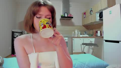 KatieNPZD online show from May 2026 02:40:01 AM