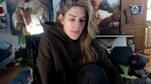 Katie online show from March 2026 04:59:02 AM