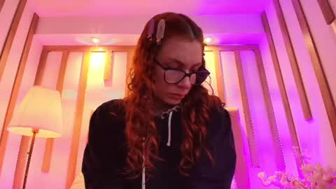Snapshot of katy_van chatting on July 2026 01:15:02 PM Katy Van online show from July 2026 01:15:02 PM