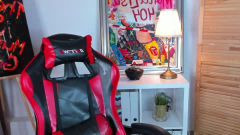 katymeaw online show from April 2026 01:25:01 AM