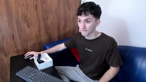 kavencastro online show from June 2026 03:26:02 AM