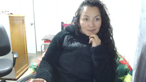  Khawit  online show from April 2026 10:29:01 PM