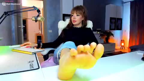 kaylee online show from July 2026 01:36:02 PM