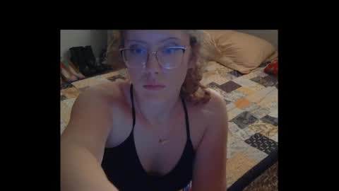 Snapshot of kayleekakesnslim chatting on July 2026 09:50:01 PM kaylee kakes online show from July 2026 09:50:01 PM