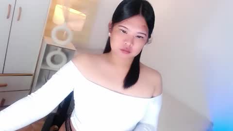 Y O U R        F U T U R E       K A Y L E E  online show from April 2026 05:07:01 PM