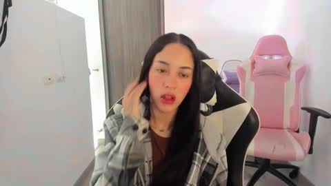 kaylie online show from October 2025 11:55:01 AM