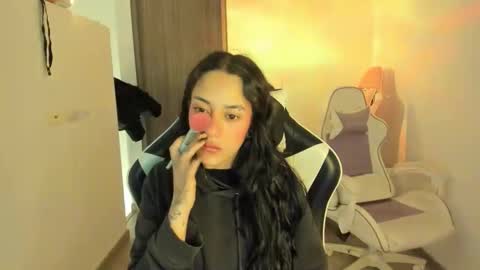 kaylie online show from November 2025 11:02:01 AM