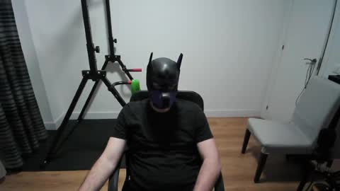 Snapshot of kaywolf89 chatting on March 2026 06:46:02 PM Neon online show from March 2026 06:46:02 PM