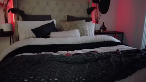 Keelie xx online show from June 2026 10:36:02 AM