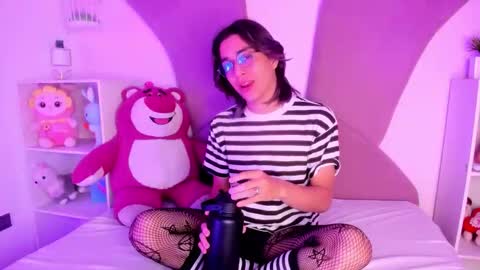 Keita moon online show from March 2026 12:11:01 PM