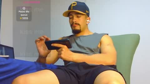 Snapshot of keivid_2303 chatting on July 2026 04:19:01 AM david online show from July 2026 04:19:01 AM