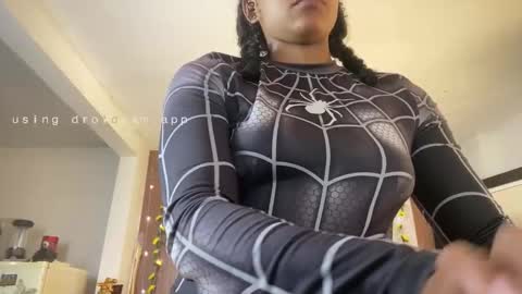 kelly__thomson online show from March 2026 02:42:01 PM