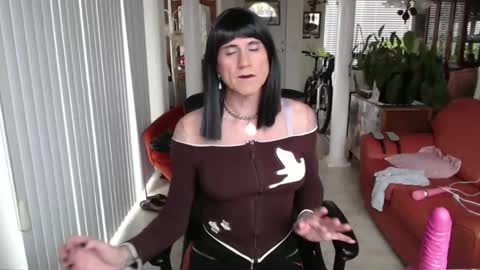 kellyanne Lynn but please call me fucktoy online show from January 2025 05:48:01 PM