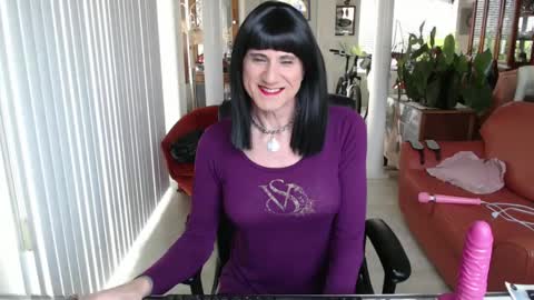 kellyanne Lynn but please call me fucktoy online show from January 2025 05:19:01 PM