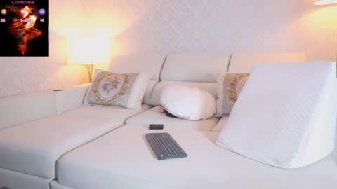 vanessa online show from March 2026 06:03:01 PM