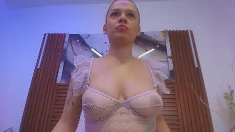 Snapshot of kemdall_lopez chatting on June 2026 07:12:02 PM kemdall lopez online show from June 2026 07:12:02 PM