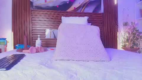 Snapshot of kemdall_lopez chatting on July 2026 07:19:01 PM kemdall lopez online show from July 2026 07:19:01 PM