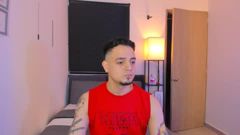 Snapshot of kendel_dimitri chatting on April 2026 05:10:02 AM kendel_dimitri online show from April 2026 05:10:02 AM