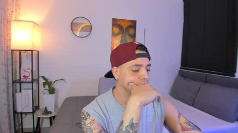 Snapshot of kendel_dimitri chatting on May 2026 06:09:01 AM kendel_dimitri online show from May 2026 06:09:01 AM