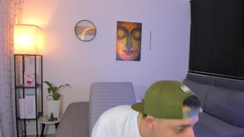 Snapshot of kendel_dimitri chatting on May 2026 08:18:01 AM kendel_dimitri online show from May 2026 08:18:01 AM
