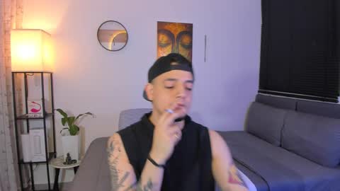 Snapshot of kendel_dimitri chatting on May 2026 01:32:02 AM kendel_dimitri online show from May 2026 01:32:02 AM
