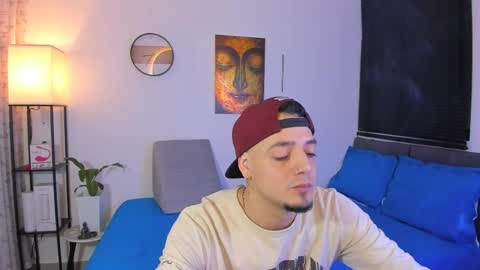 Snapshot of kendel_dimitri chatting on June 2026 09:25:02 AM kendel_dimitri online show from June 2026 09:25:02 AM