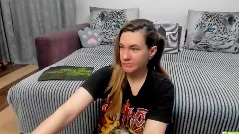 Kendra online show from April 2026 11:21:02 PM