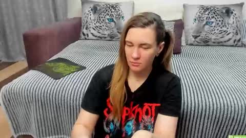 Kendra online show from April 2026 11:33:02 PM